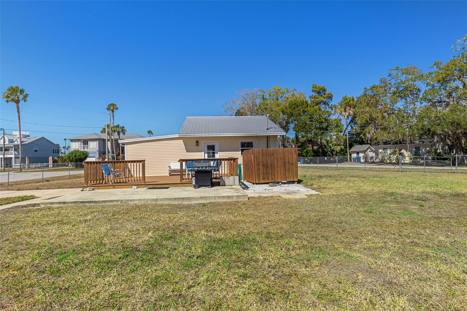 WEEKI WACHEE GARDENS ADD - Residential