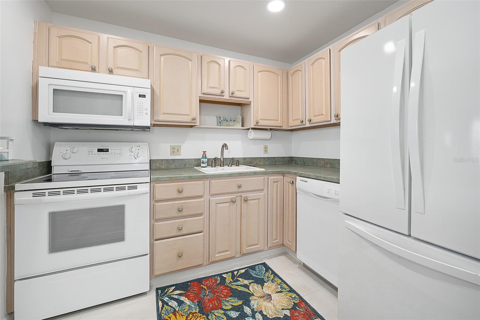 BAYSHORE BATH & TENNIS CLUB CONDO - Residential