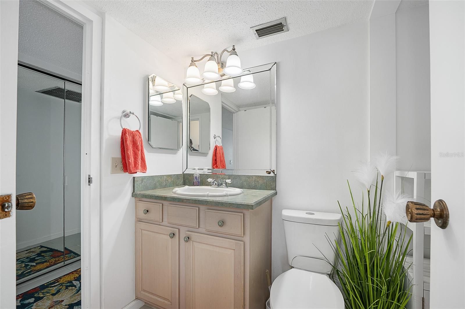 BAYSHORE BATH & TENNIS CLUB CONDO - Residential