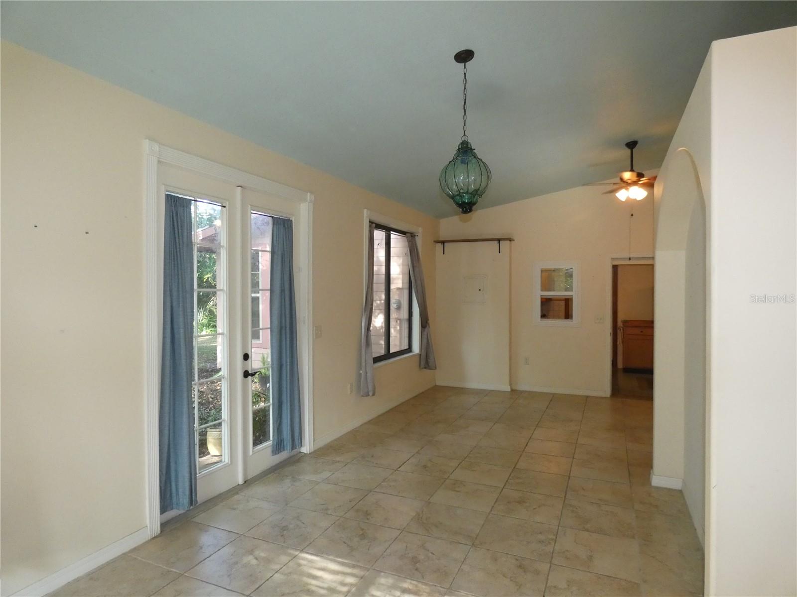 PONCE DE LEON SPGS UN 1 - Residential