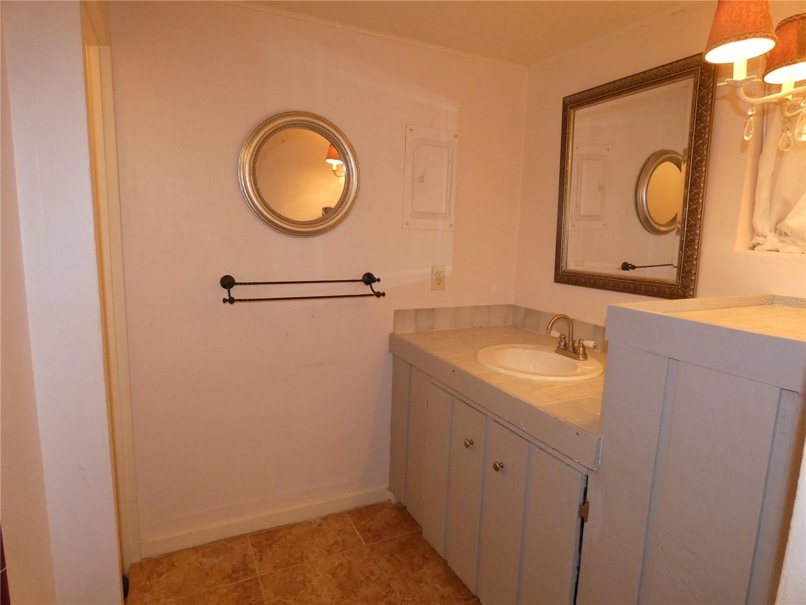 PONCE DE LEON SPGS UN 1 - Residential