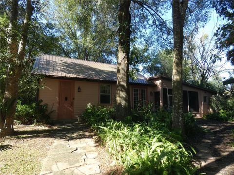 237 CORTEZ AVENUE DE LEON SPRINGS FL 32130