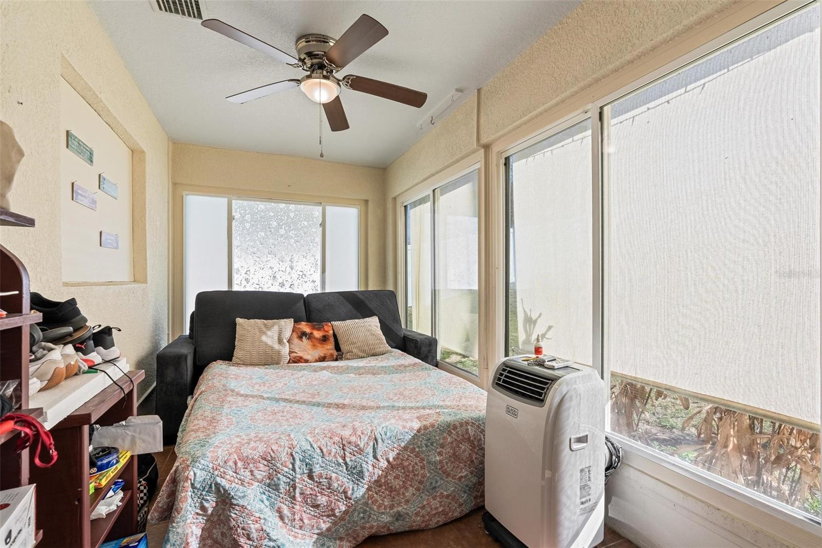 EUSTIS LAKE DOT ESTATES SUB - Residential