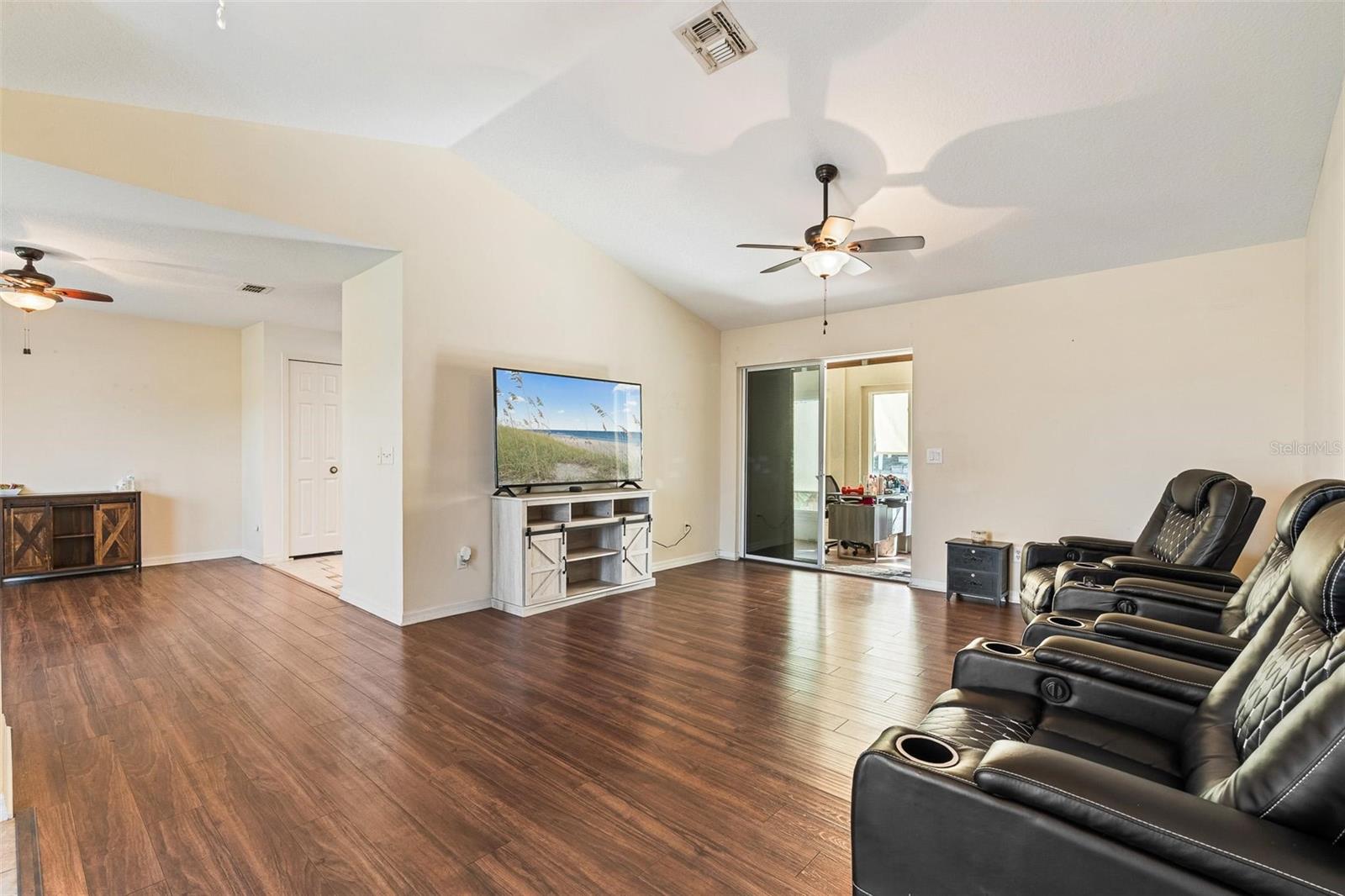 EUSTIS LAKE DOT ESTATES SUB - Residential