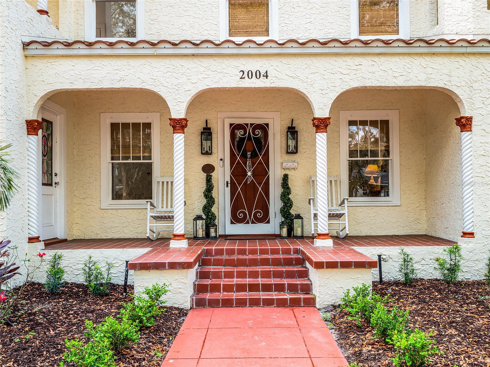 2004 MAGNOLIA AVENUE