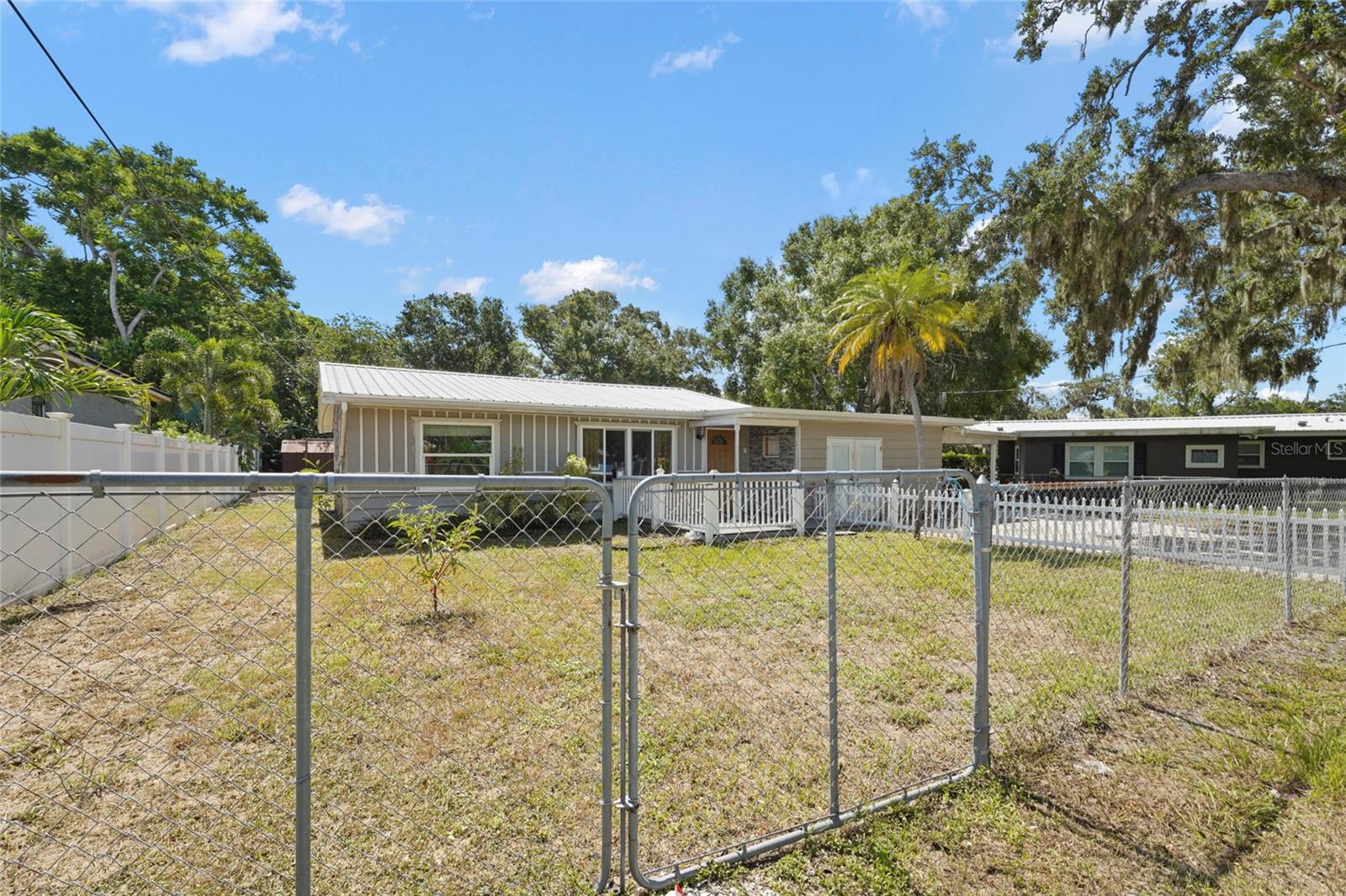 1013 CRONLEY PLACE