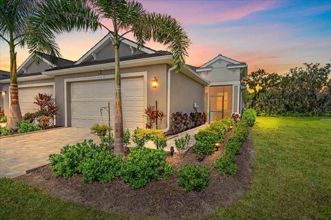 Photo of 4149 Golden Creek Terrace, Parrish, FL 34219 (MLS # A4666943)