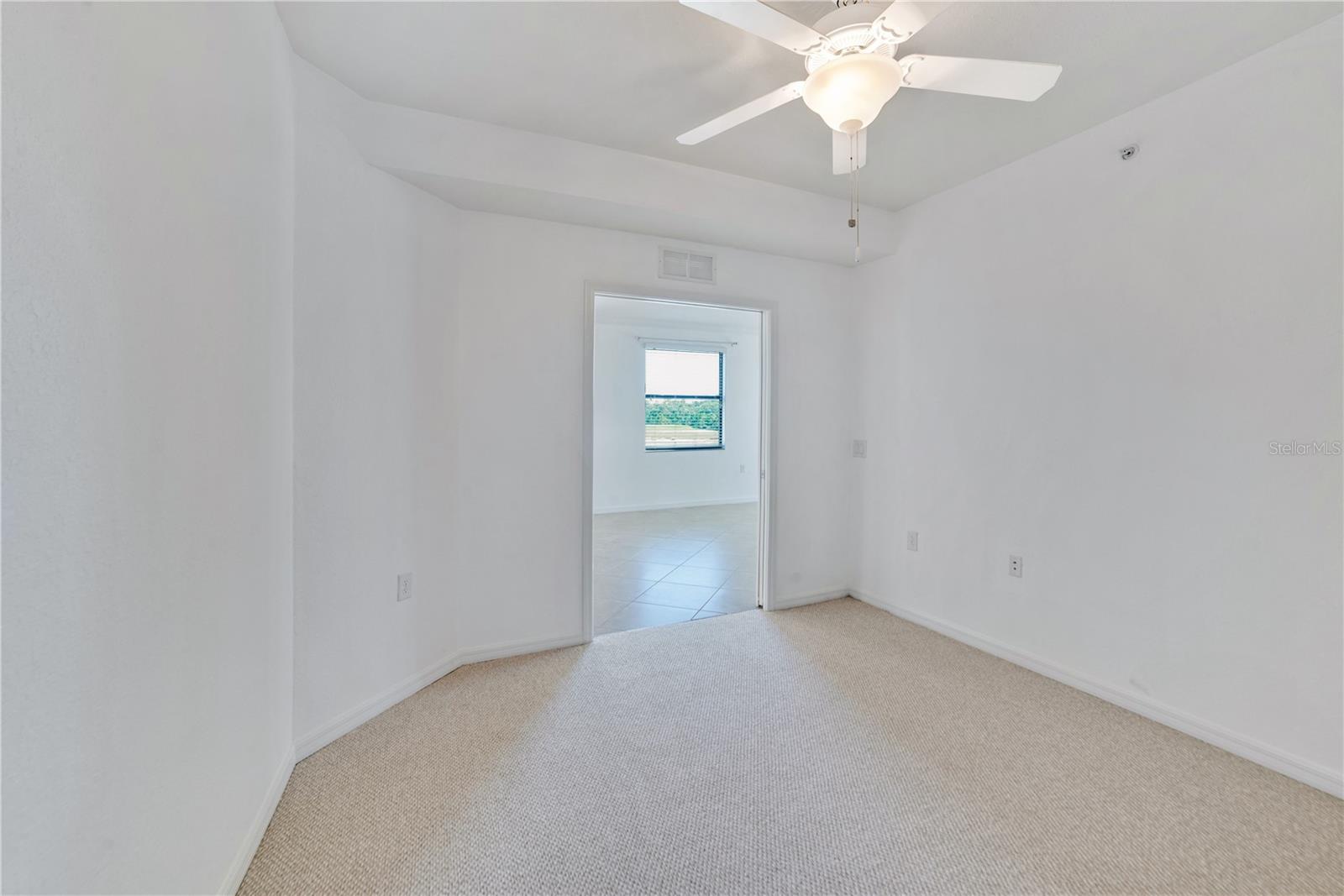 TERRACE I AT LAKEWOOD NATIONAL PH 2 - Residential Lease