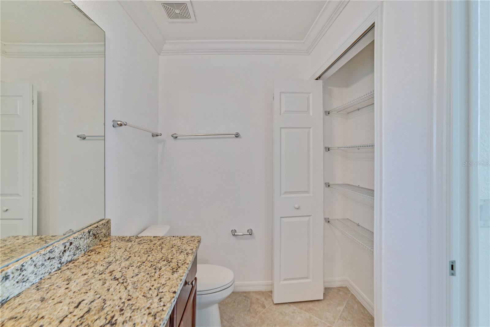 TERRACE I AT LAKEWOOD NATIONAL PH 2 - Residential Lease