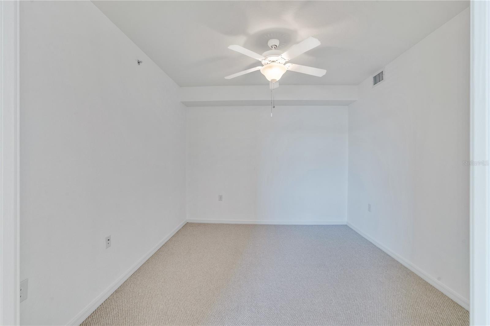 TERRACE I AT LAKEWOOD NATIONAL PH 2 - Residential Lease