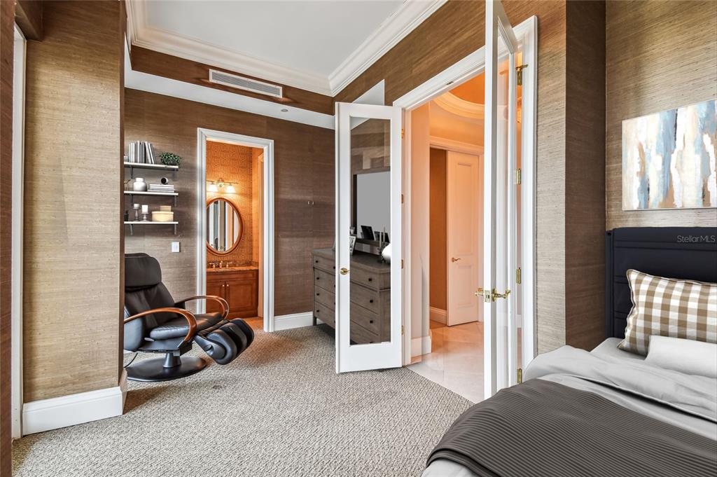 THE STOVALL ON BAYSHORE CONDO - Residential