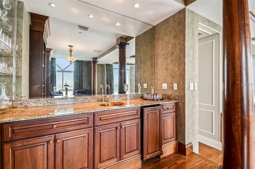 THE STOVALL ON BAYSHORE CONDO - Residential