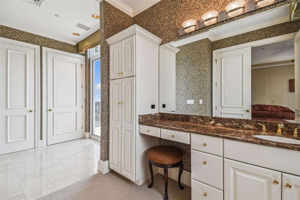 THE STOVALL ON BAYSHORE CONDO - Residential