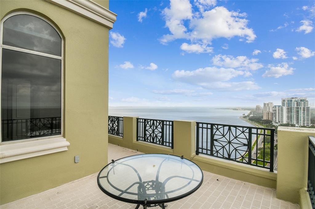 THE STOVALL ON BAYSHORE CONDO - Residential