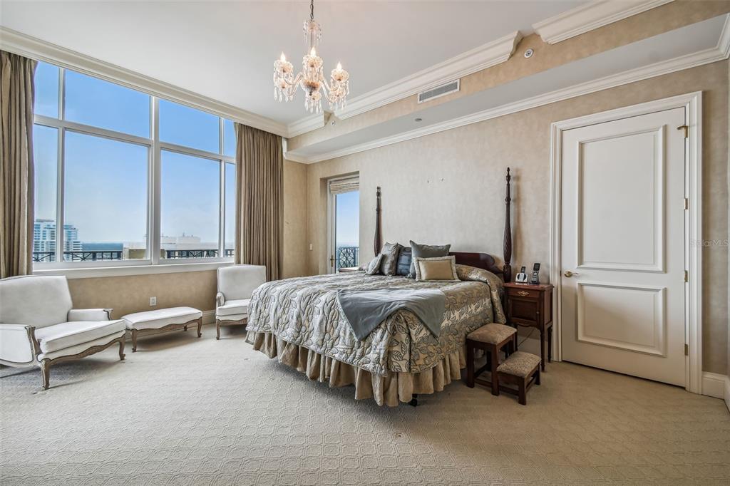 THE STOVALL ON BAYSHORE CONDO - Residential