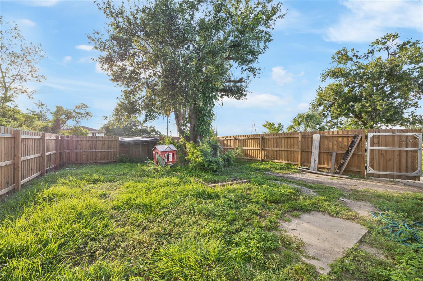 HWY 60 ACREAGE - Residential