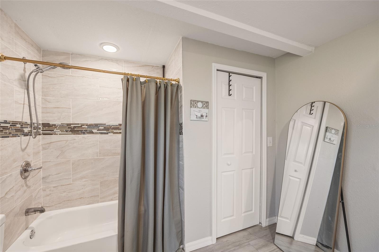 HWY 60 ACREAGE - Residential