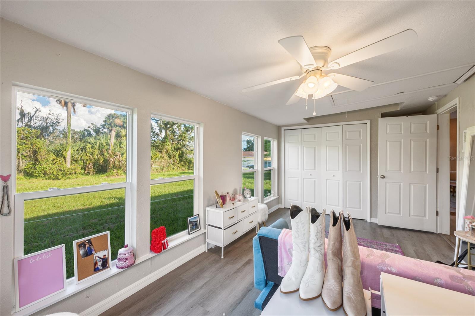 HWY 60 ACREAGE - Residential