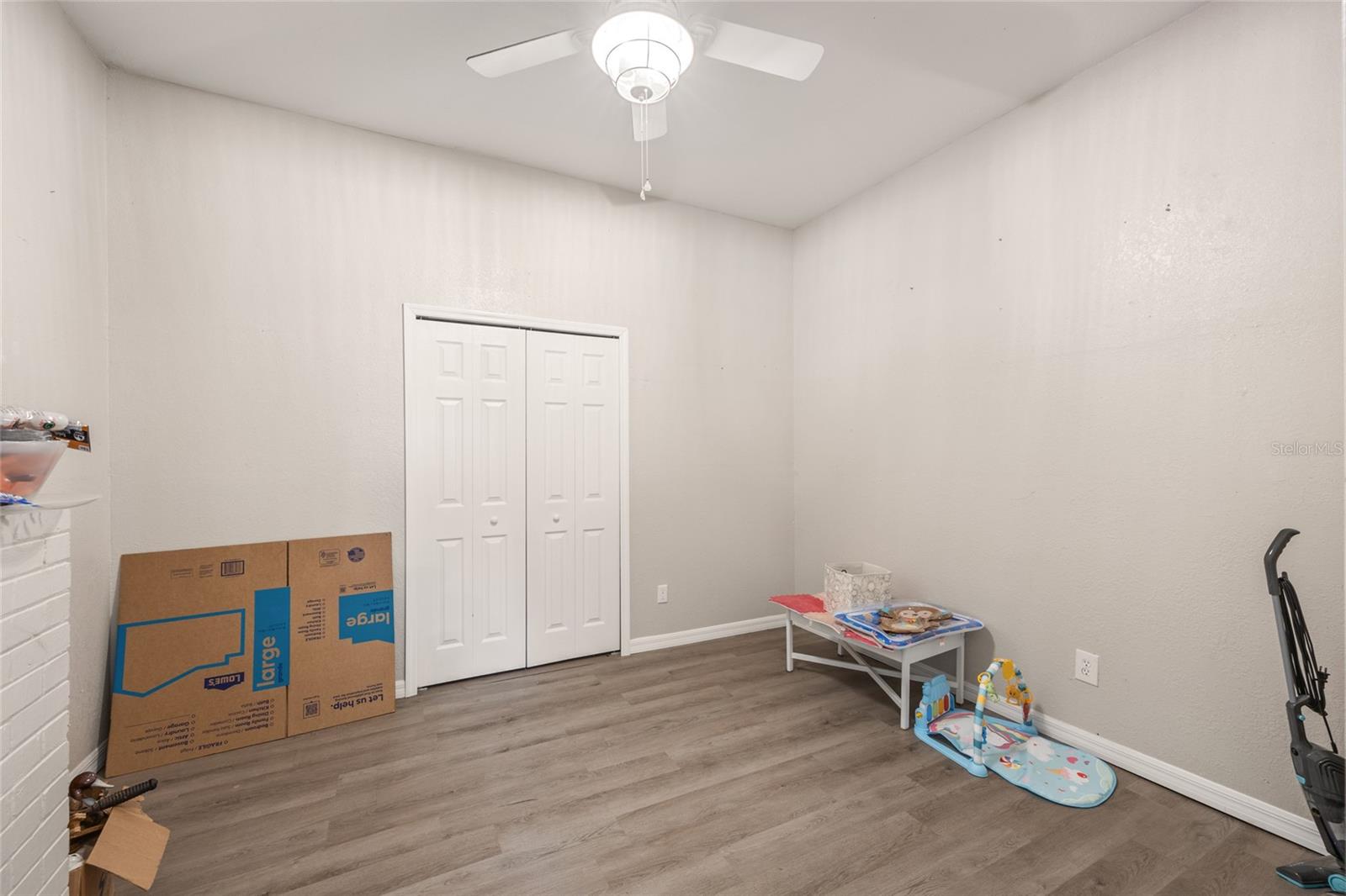 HWY 60 ACREAGE - Residential