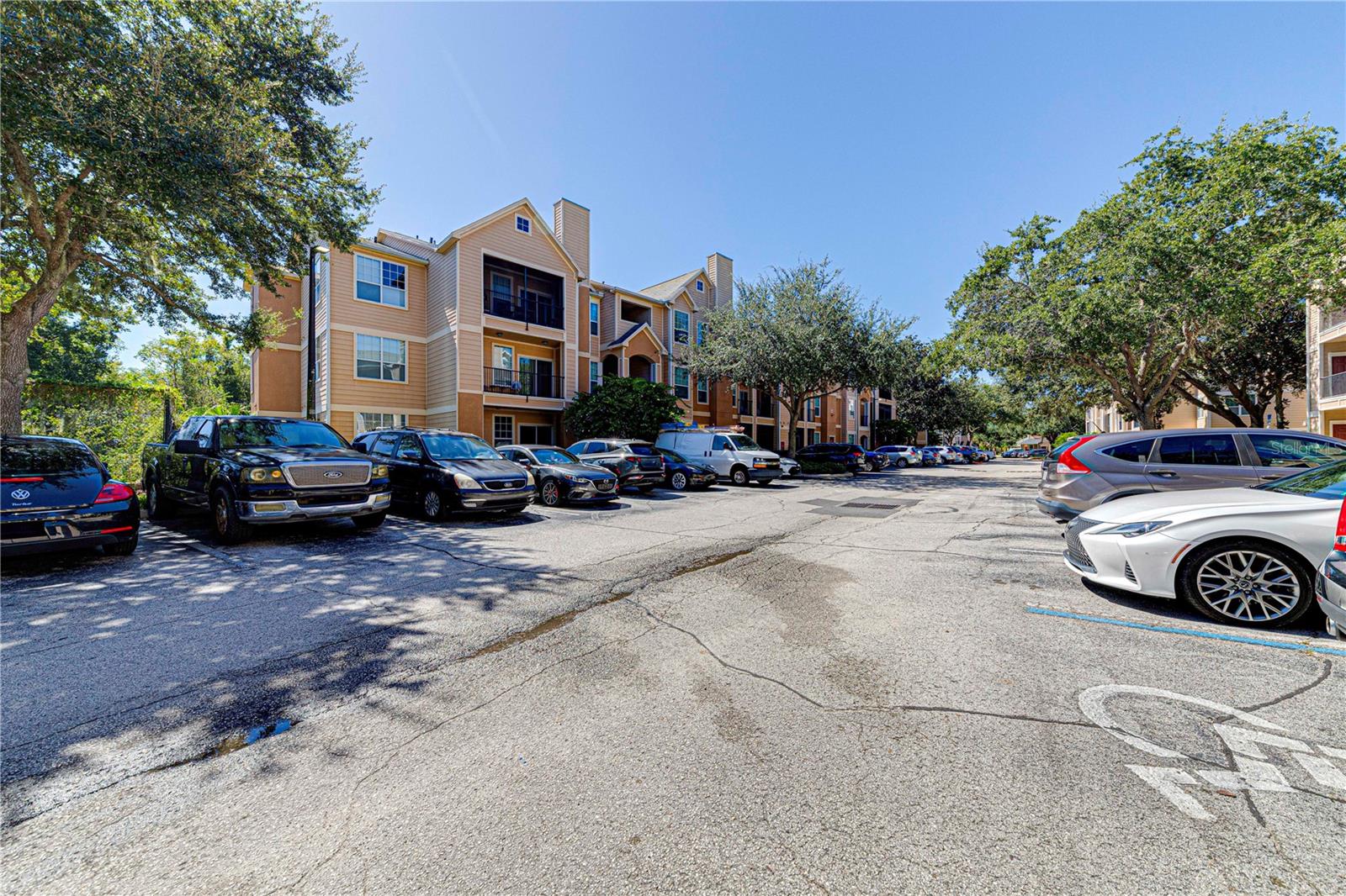 BORDEAUX - Residential Lease