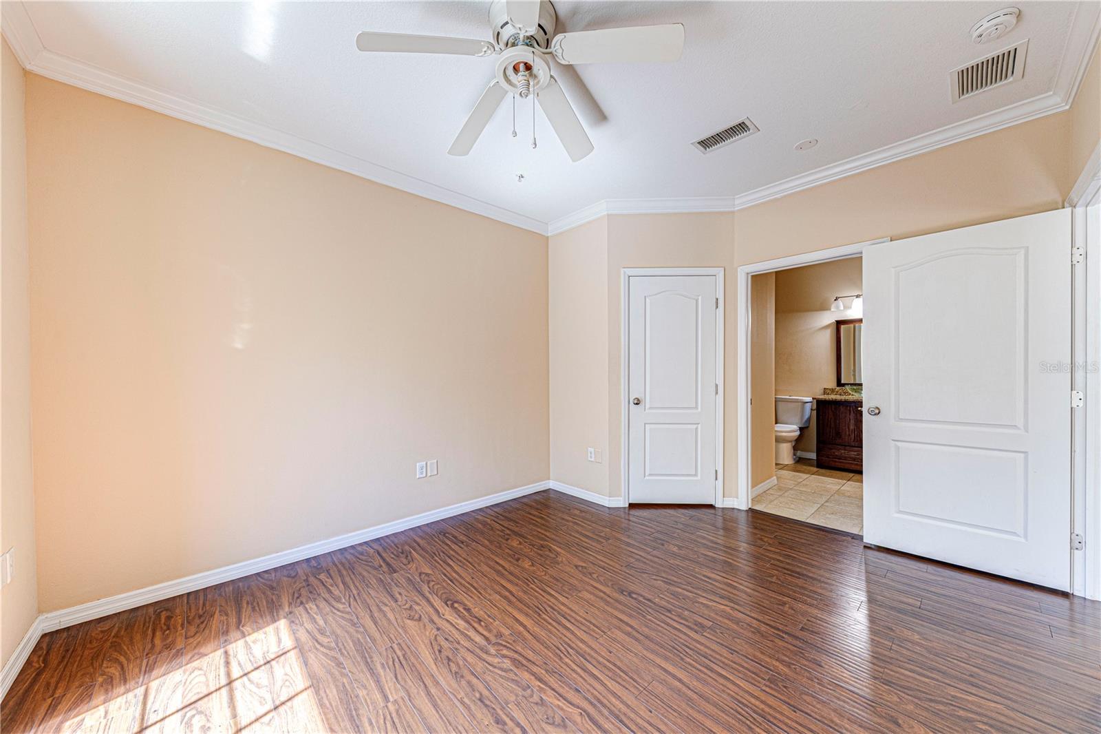 BORDEAUX - Residential Lease