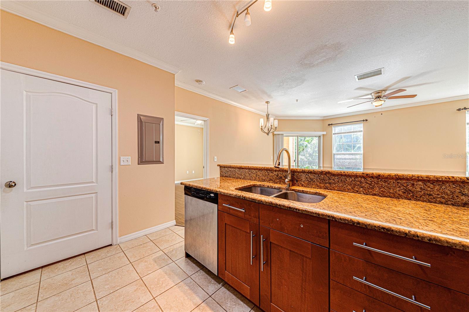 BORDEAUX - Residential Lease