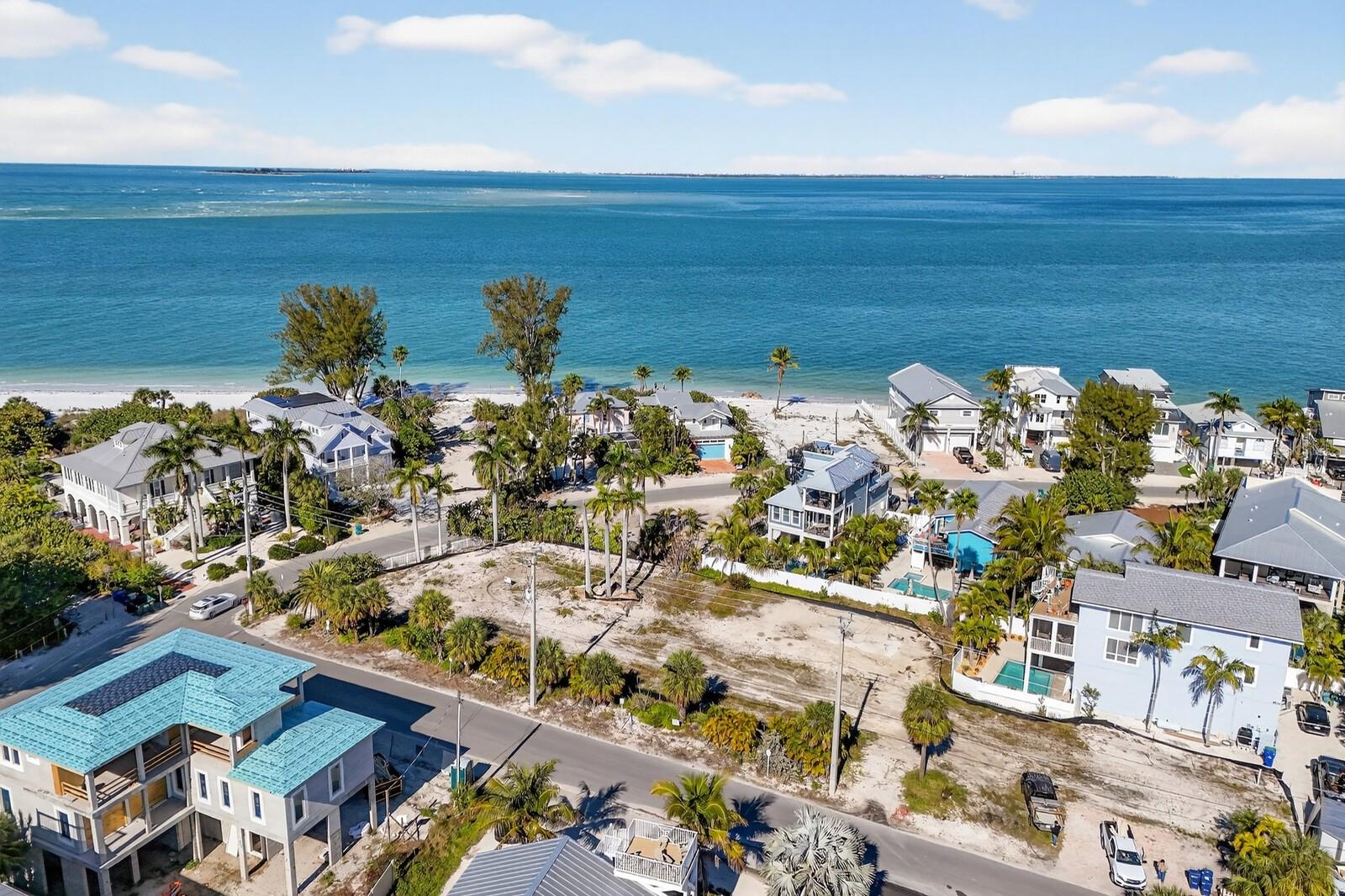 812 N BAY BOULEVARD, ANNA MARIA, FL, 34216 2 812 N BAY BOULEVARD