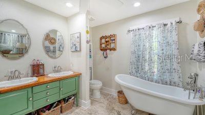 ACREAGE & UNREC - Residential