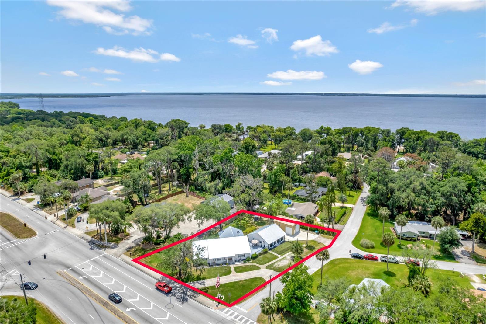 335 DEBARY AVENUE