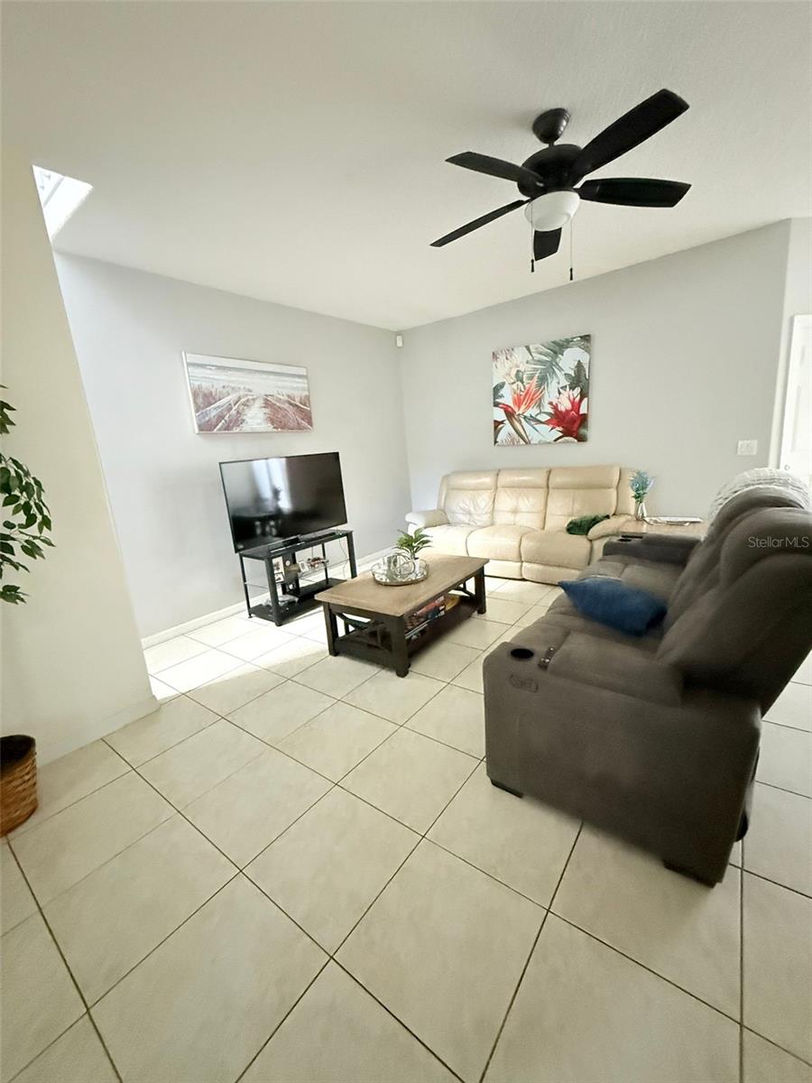 2035 ISLAND BROOK LANE