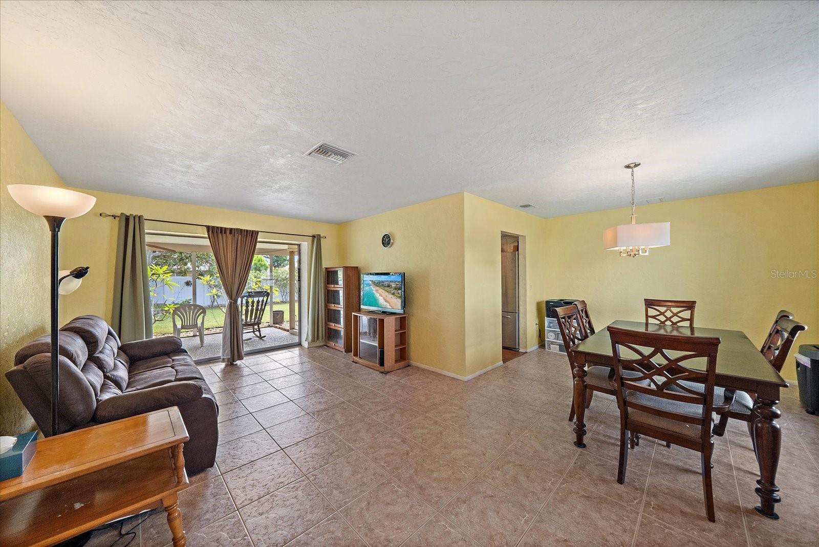 VILLAGE GREEN OF BRADENTON - Residential