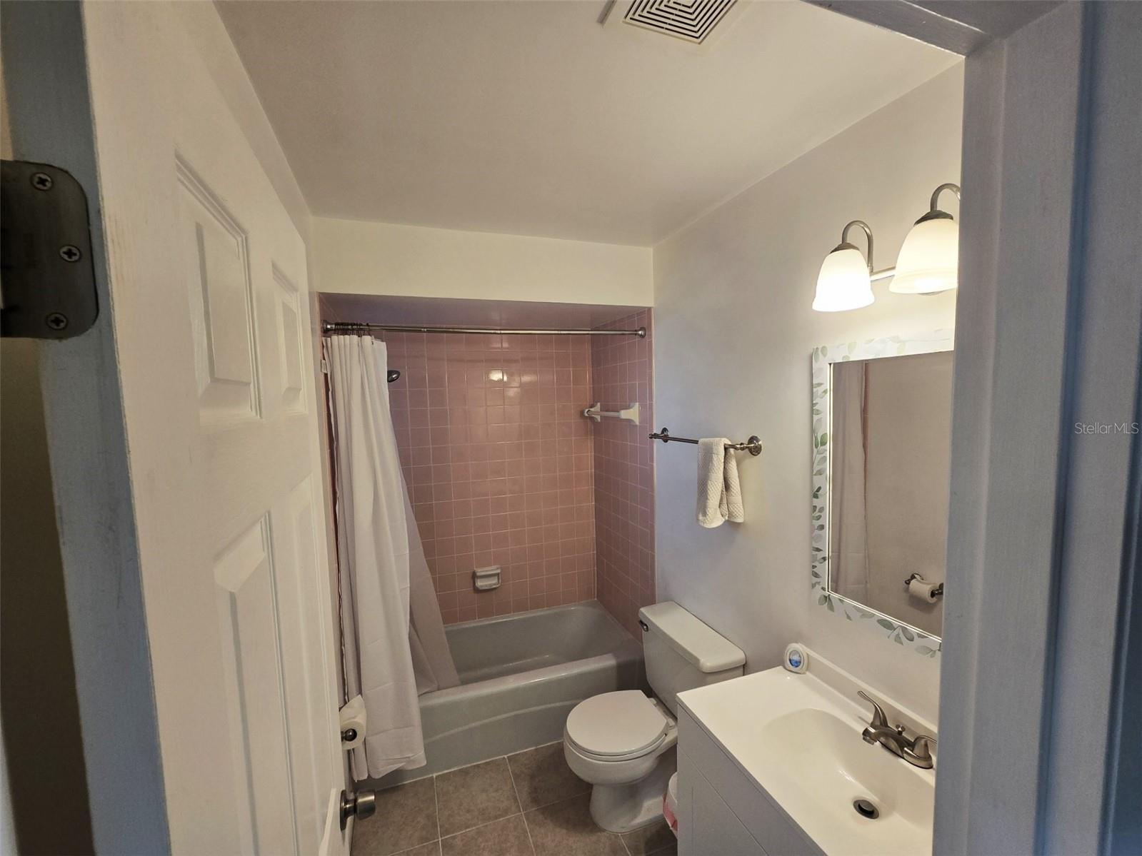 VILLAGE GREEN OF BRADENTON - Residential