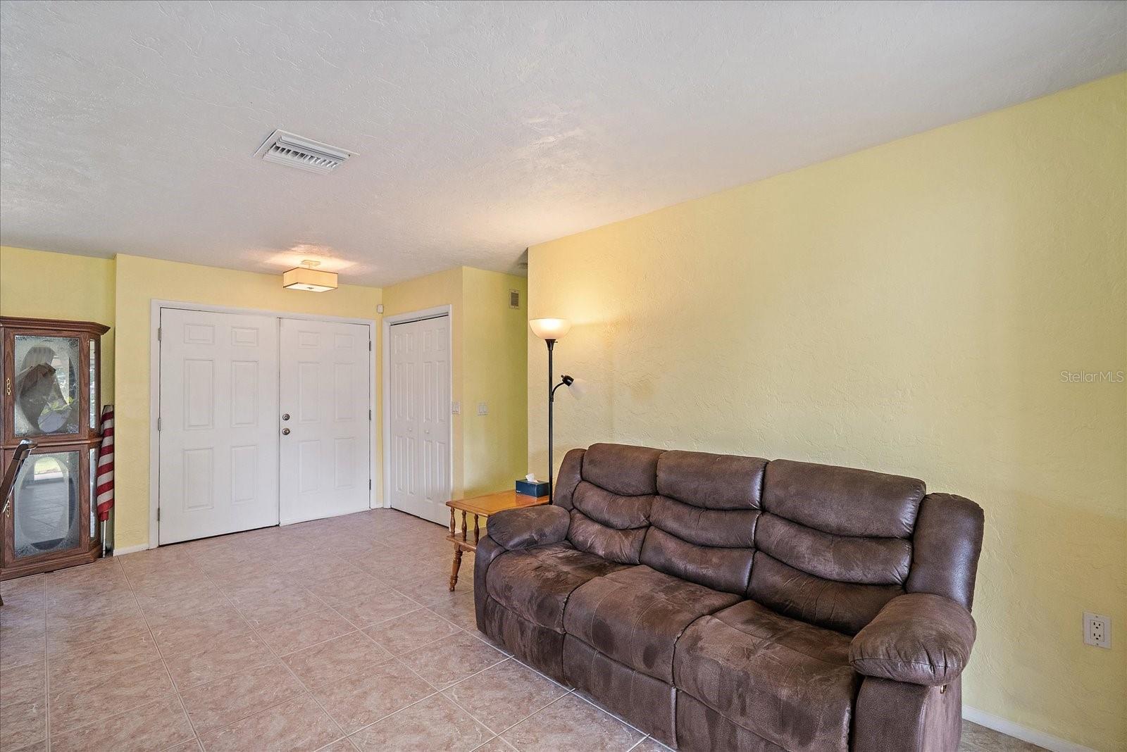 VILLAGE GREEN OF BRADENTON - Residential