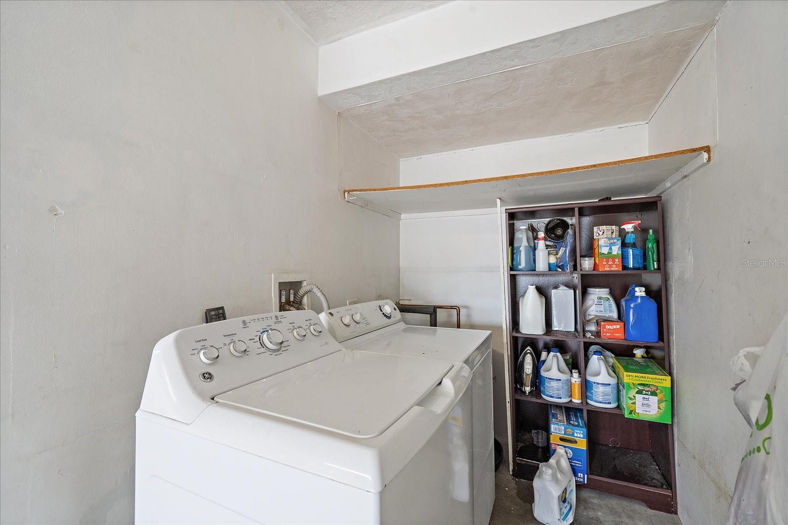 VILLAGE GREEN OF BRADENTON - Residential