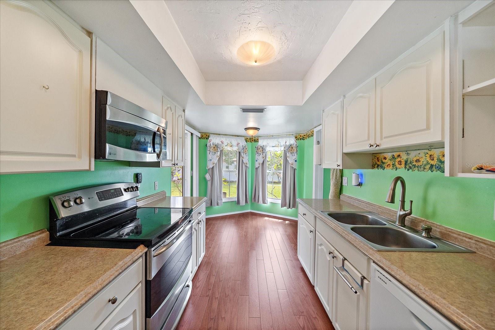 VILLAGE GREEN OF BRADENTON - Residential