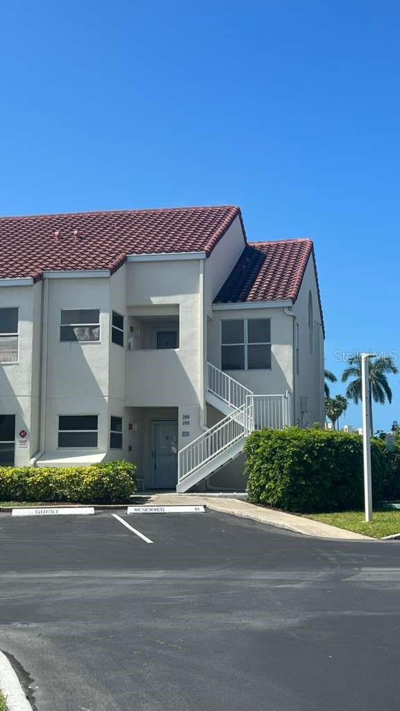 VISTA VERDE - Residential