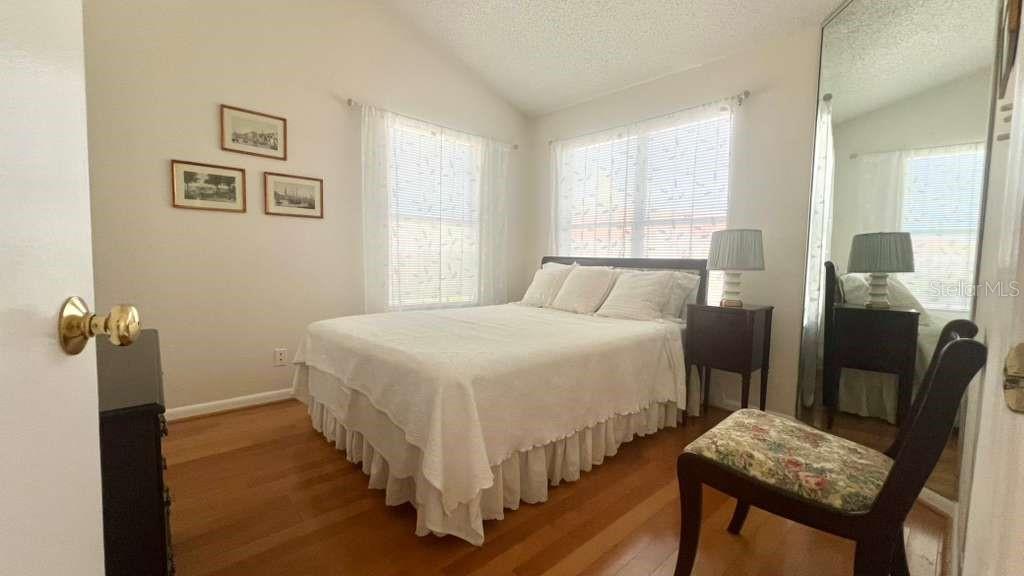 VISTA VERDE - Residential