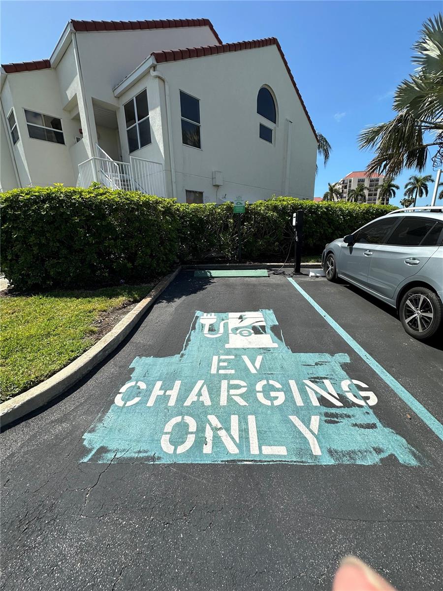 VISTA VERDE - Residential