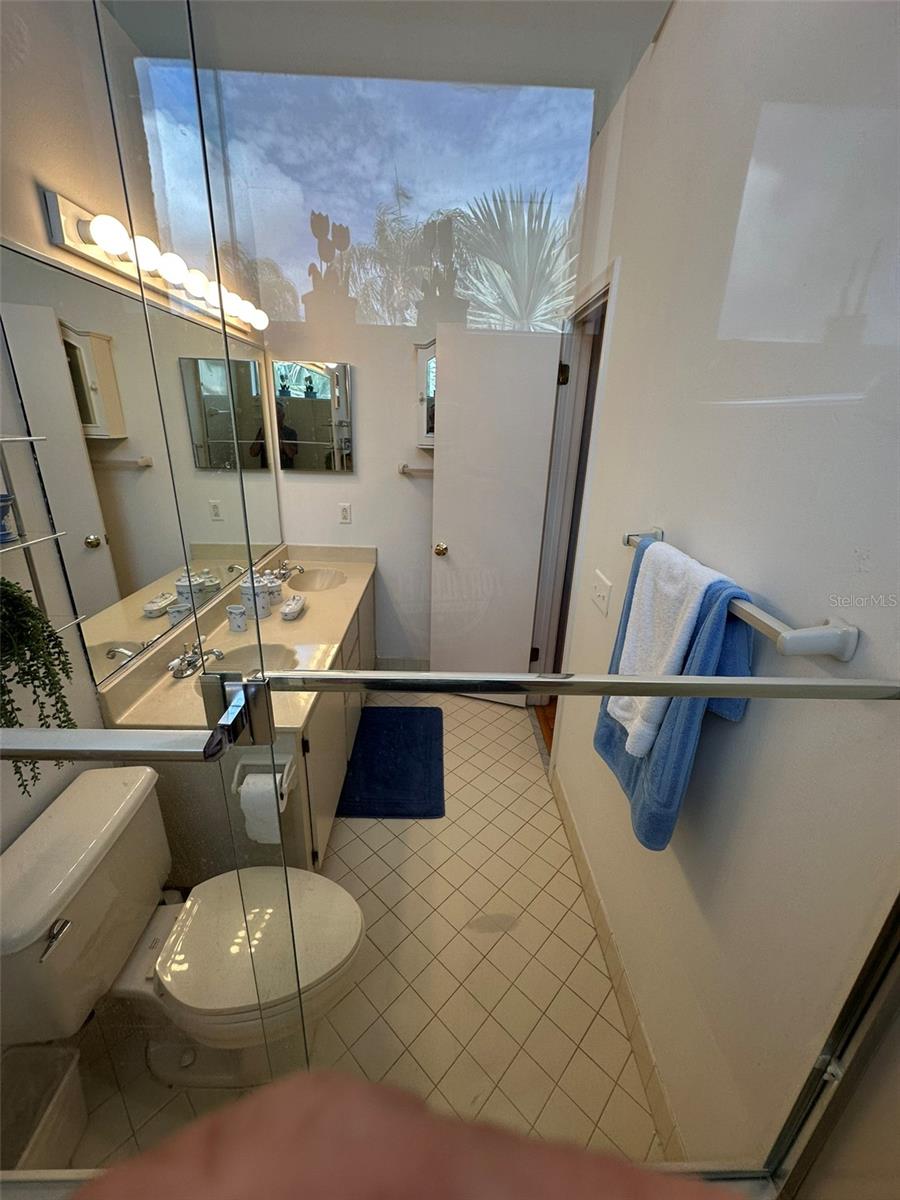 VISTA VERDE - Residential