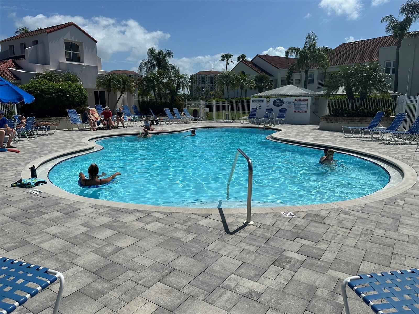 VISTA VERDE - Residential