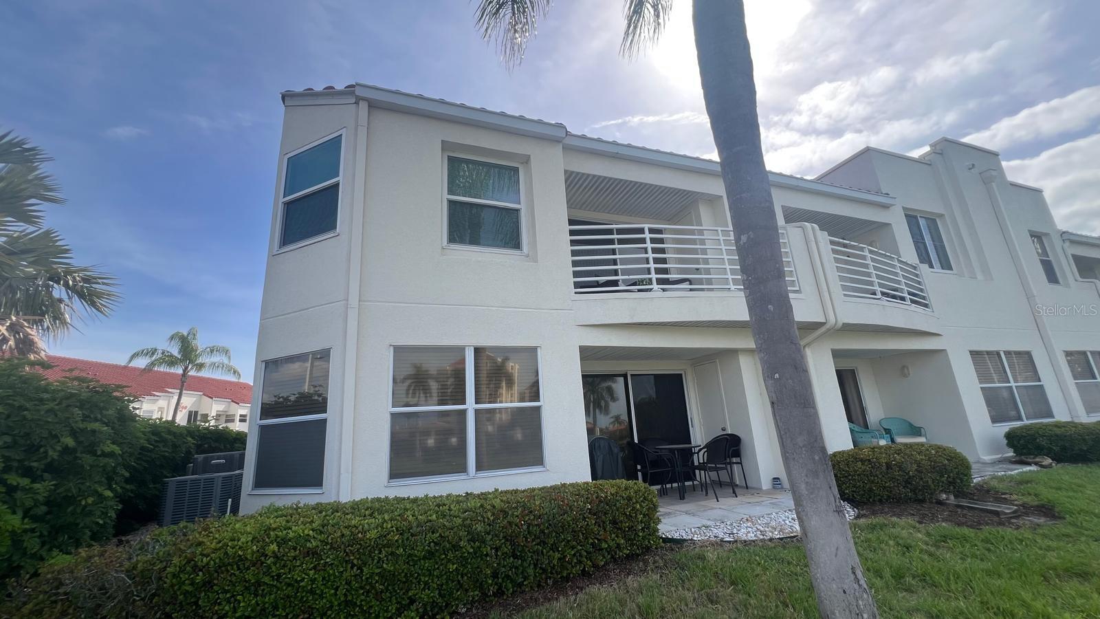 VISTA VERDE - Residential