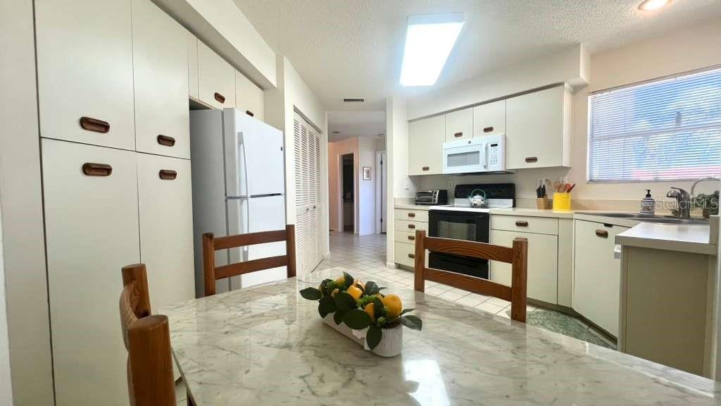 VISTA VERDE - Residential