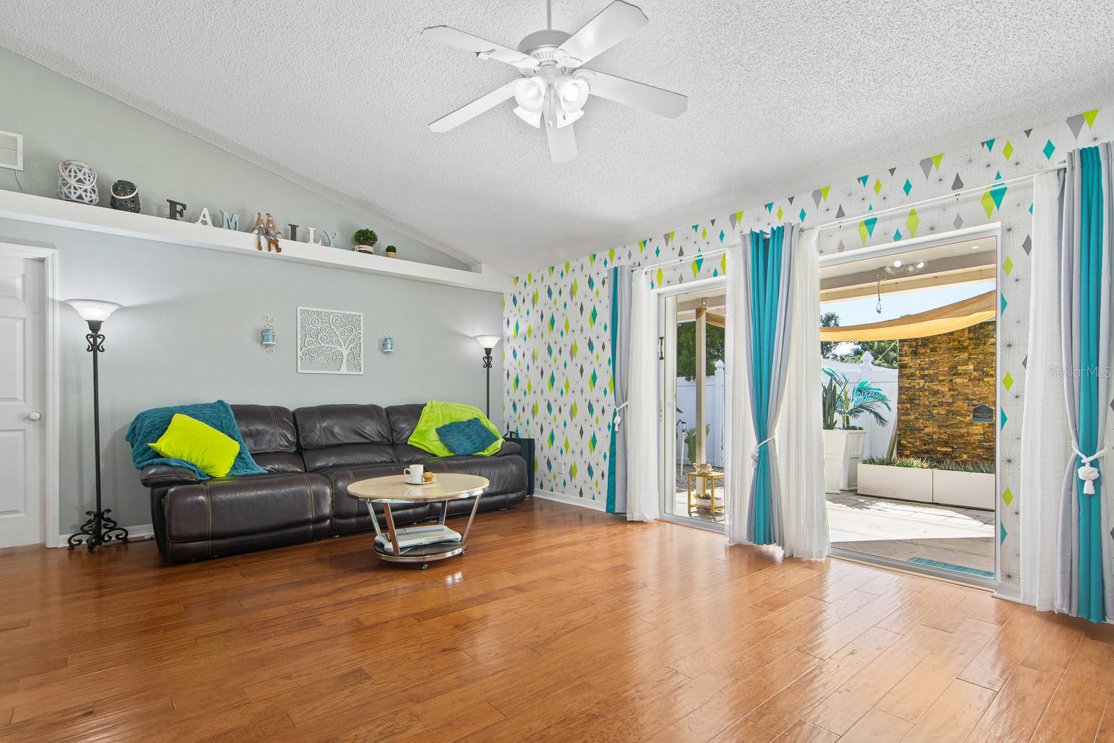 OAKMOUNT SUB - Residential