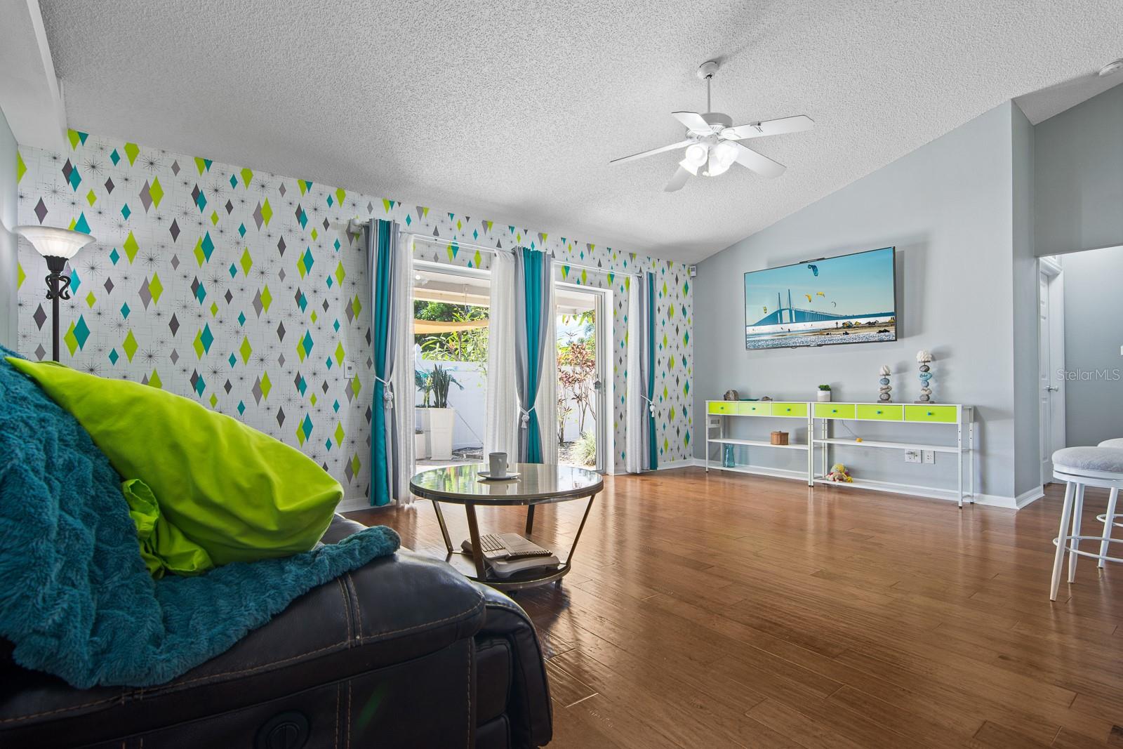 OAKMOUNT SUB - Residential