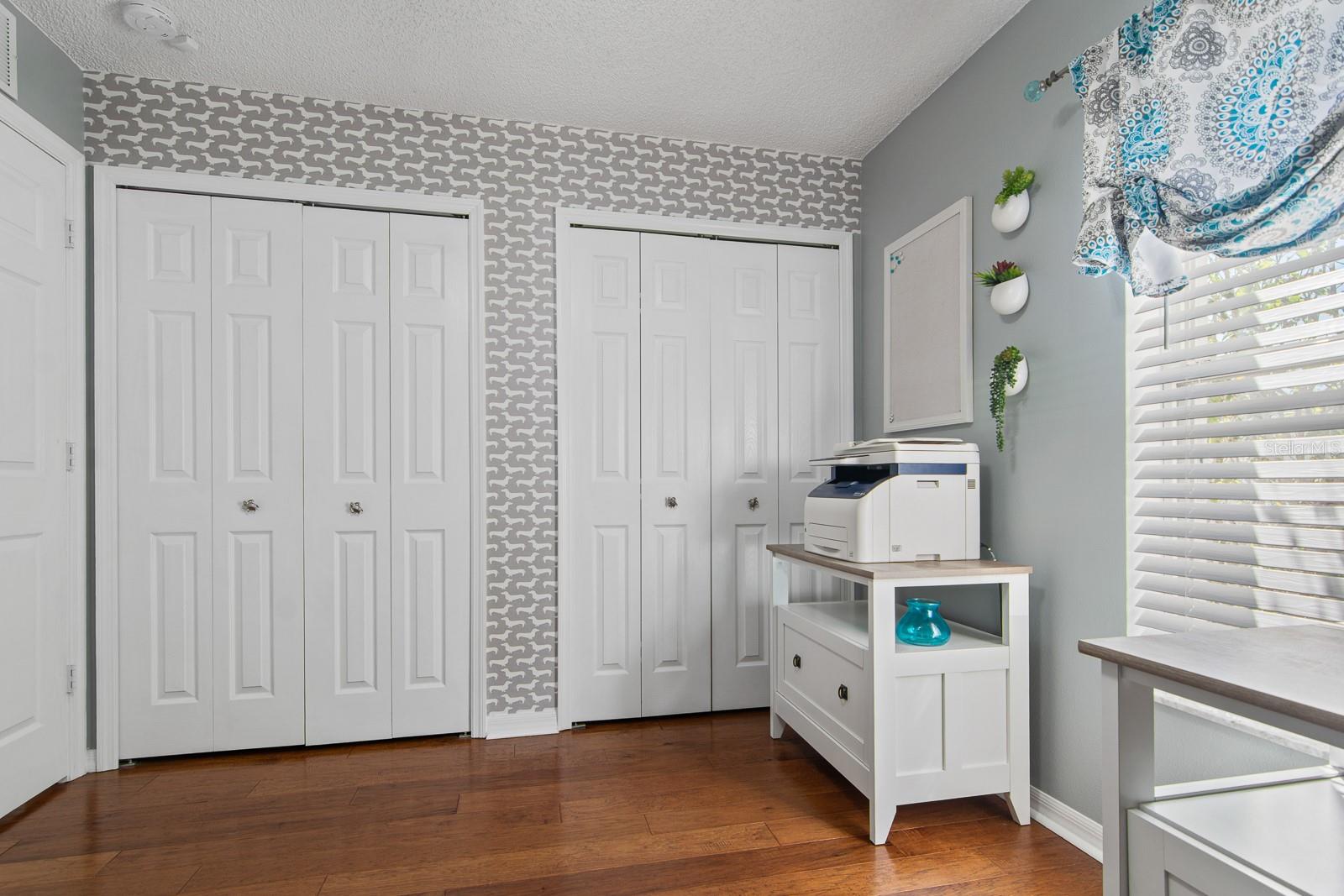 OAKMOUNT SUB - Residential
