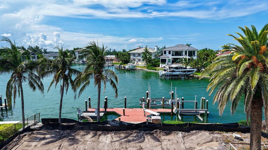 Photo of 762 Siesta Drive, Sarasota, FL 34242 (MLS # A4645349)