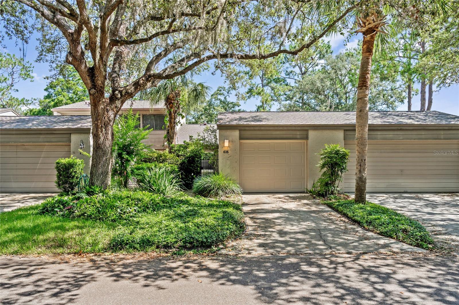 616 WOODRIDGE DRIVE