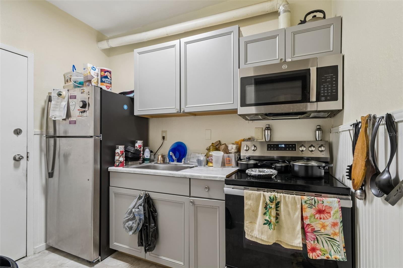CROMWELL HEIGHTS - Residential Income