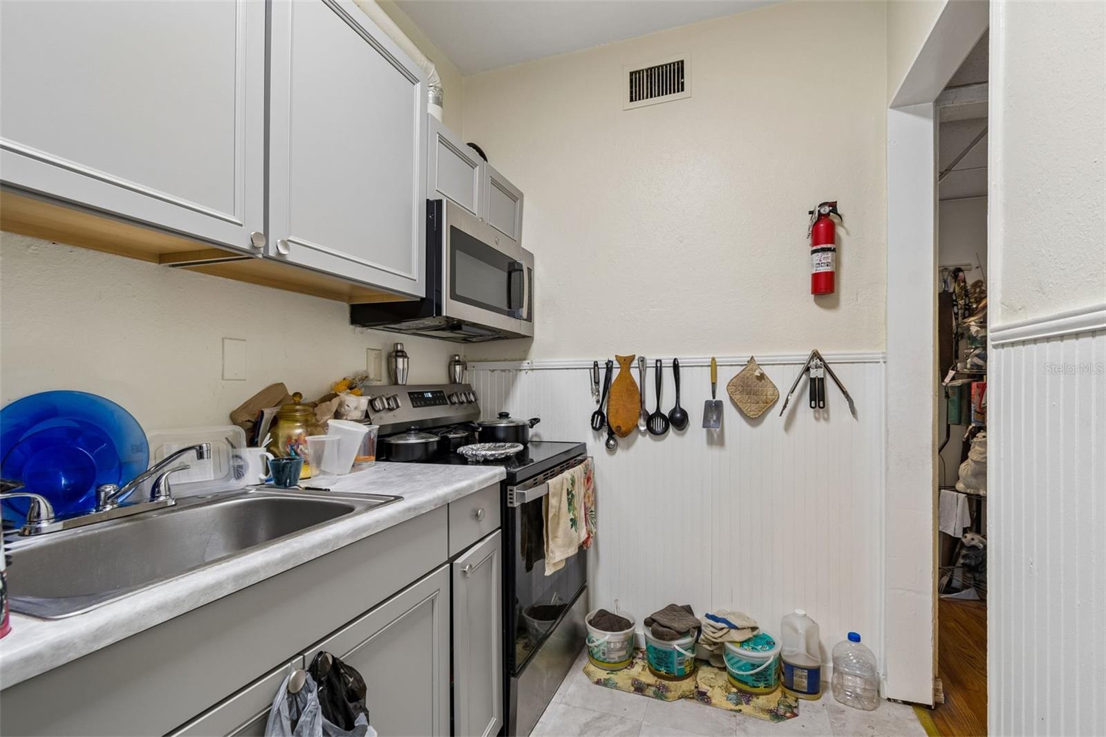 CROMWELL HEIGHTS - Residential Income