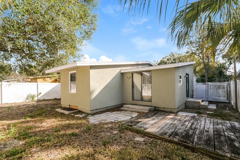 MARTIN PLACE REP - Residential